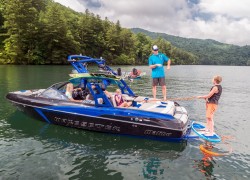 Malibu, sport boats, wakesetter, 22 vlx